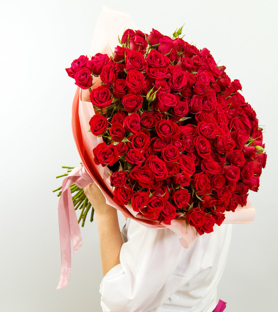 Фото Букет из 35 кустовых роз  - 4