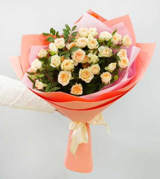 Фото Букет из 9 кустовых роз  - 4
